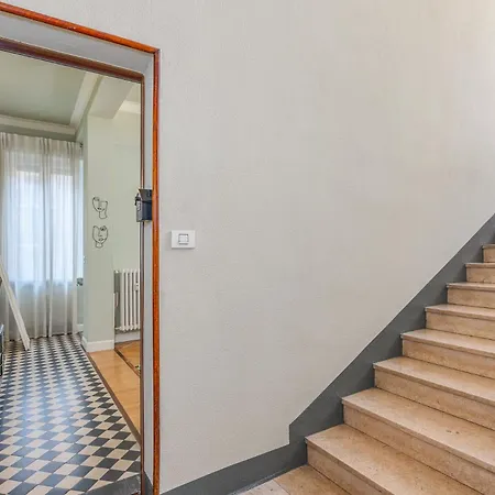 Design Boutique Flat - Refined & アパート ミラノ